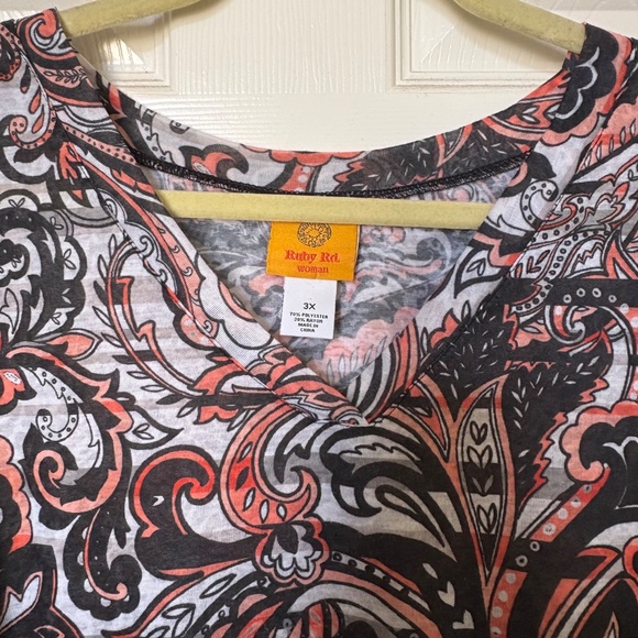 Ruby Rd. Women's Plus Size Paisley V-Neck Top, Size 3X - Picture 3 of 10